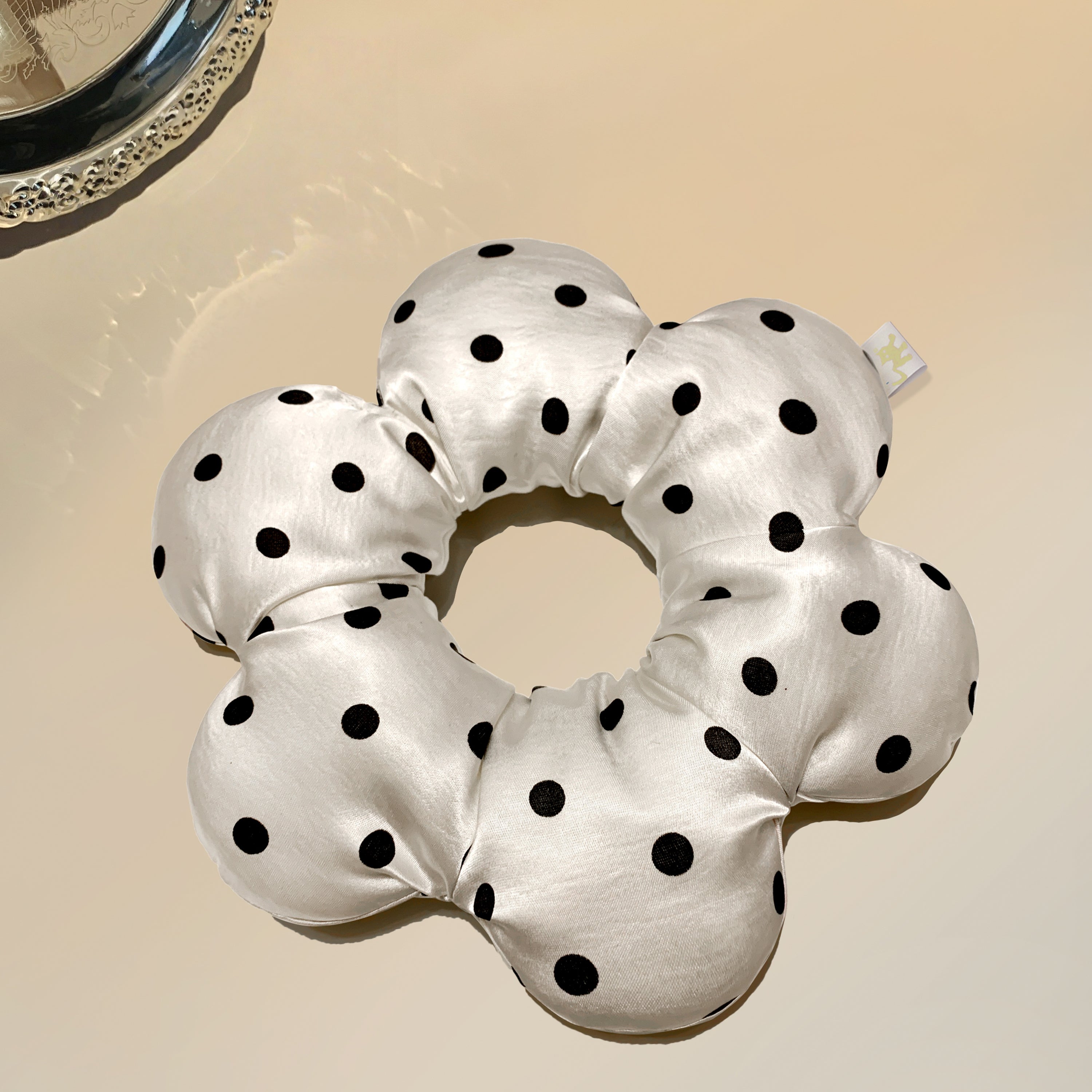 Polka Dot Flower Cat Collar