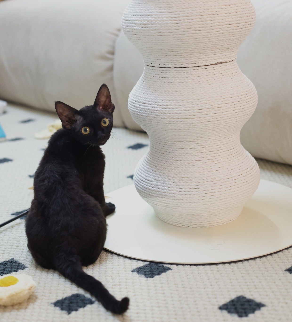 Wave Tower Cat Scratcher Pole