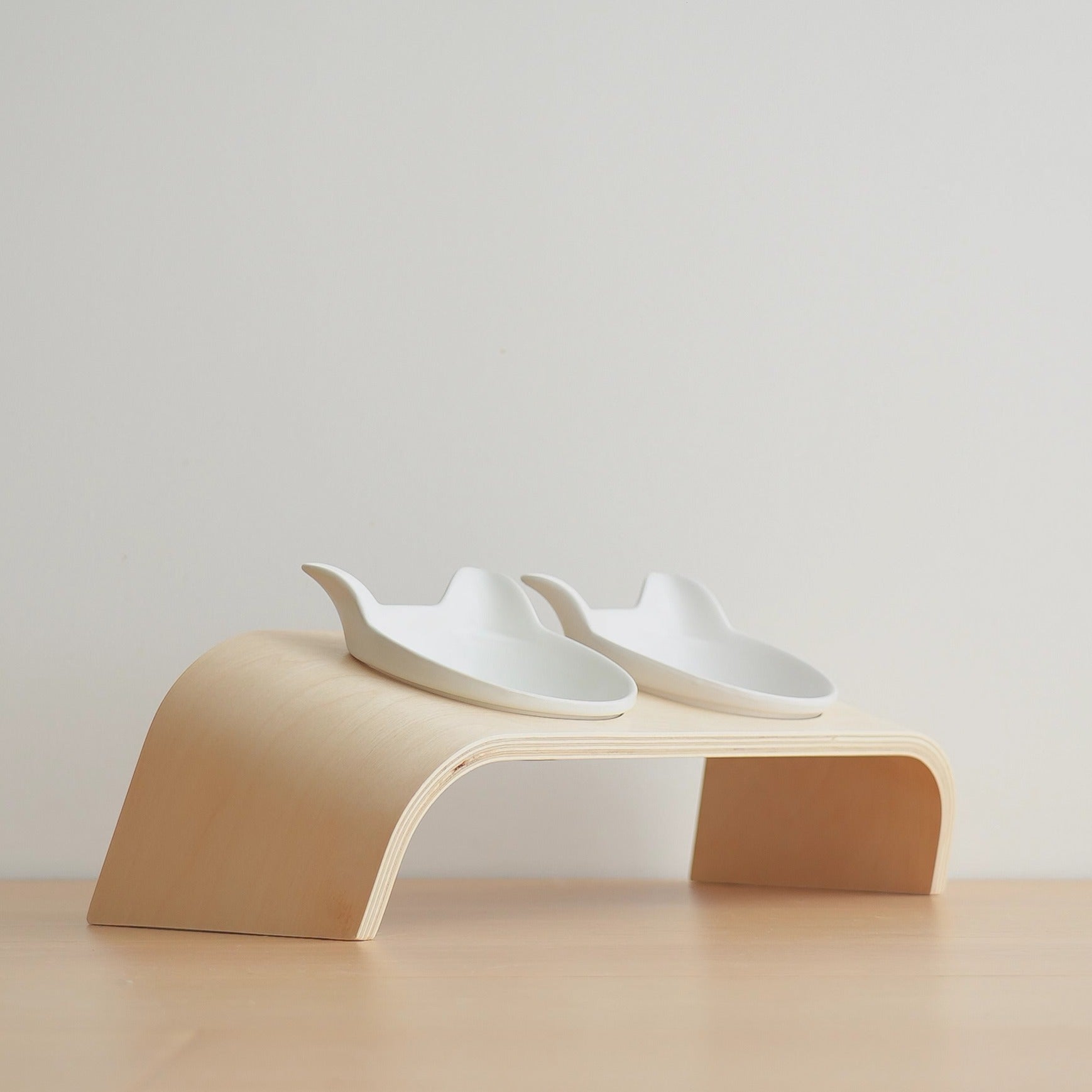 MUJI-Style Elevated Ceramic Cat Bowl Set