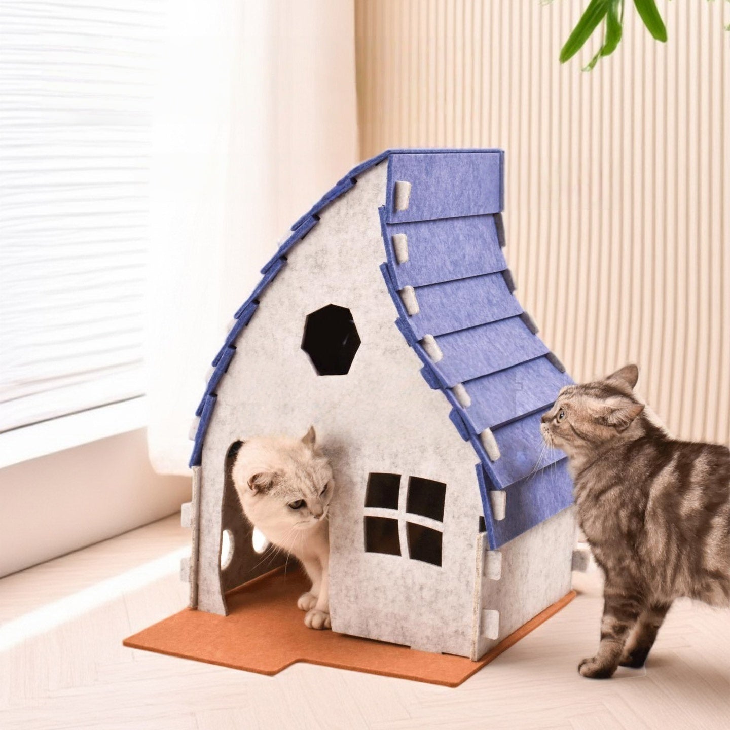 Huto Cat House