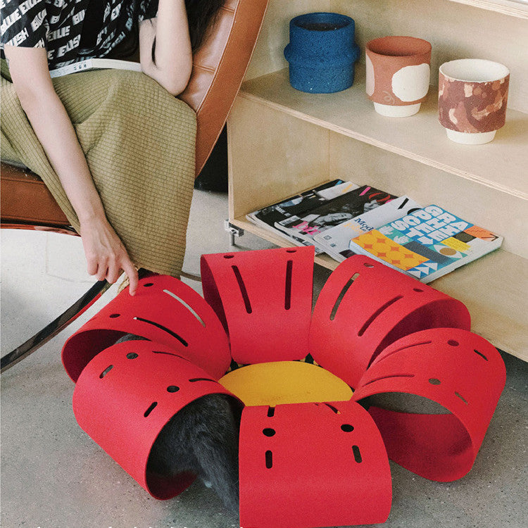 Flower Felt Cat Tunnel Bed